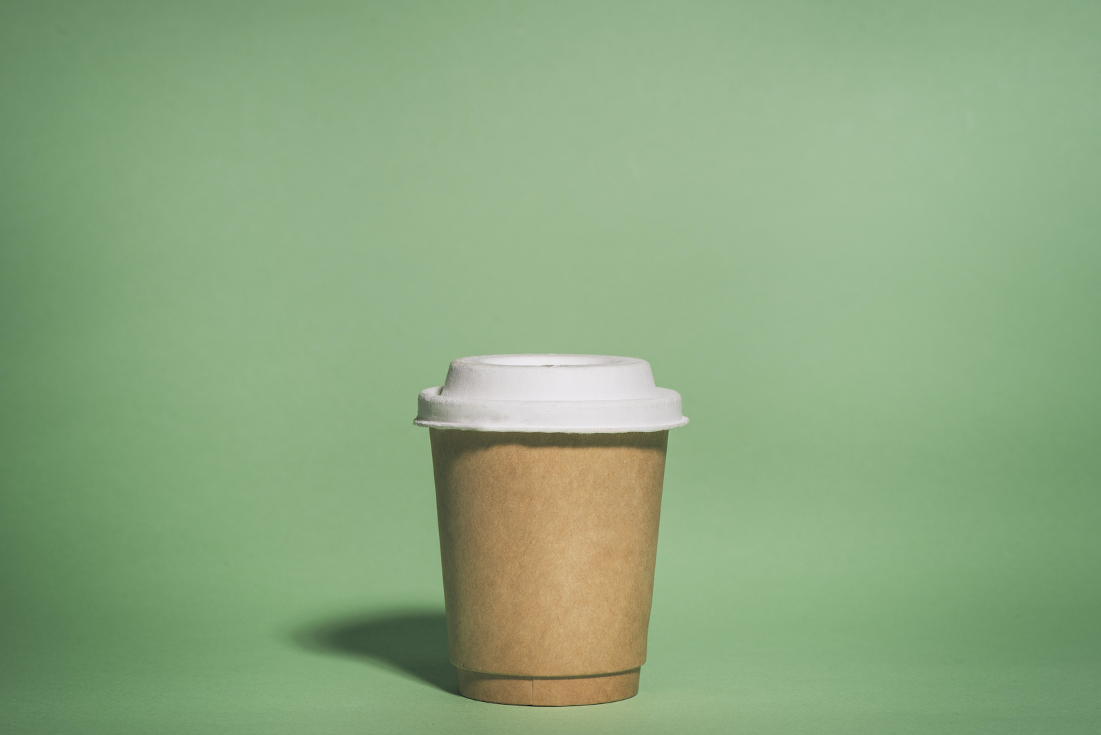 Paper coffee cup (Emilija Manevska / Getty Images)